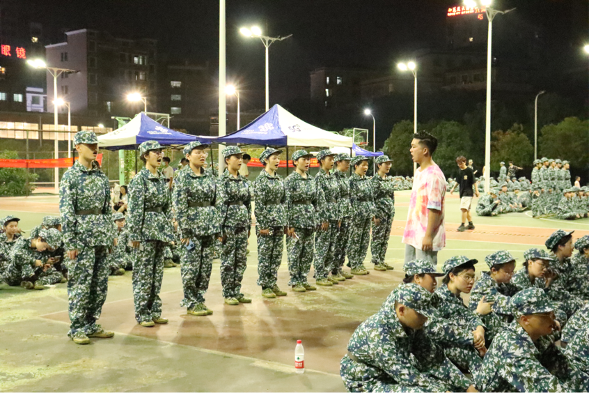 0527ef7cdc184e97bfa2bdf661e7b667.png 24.png